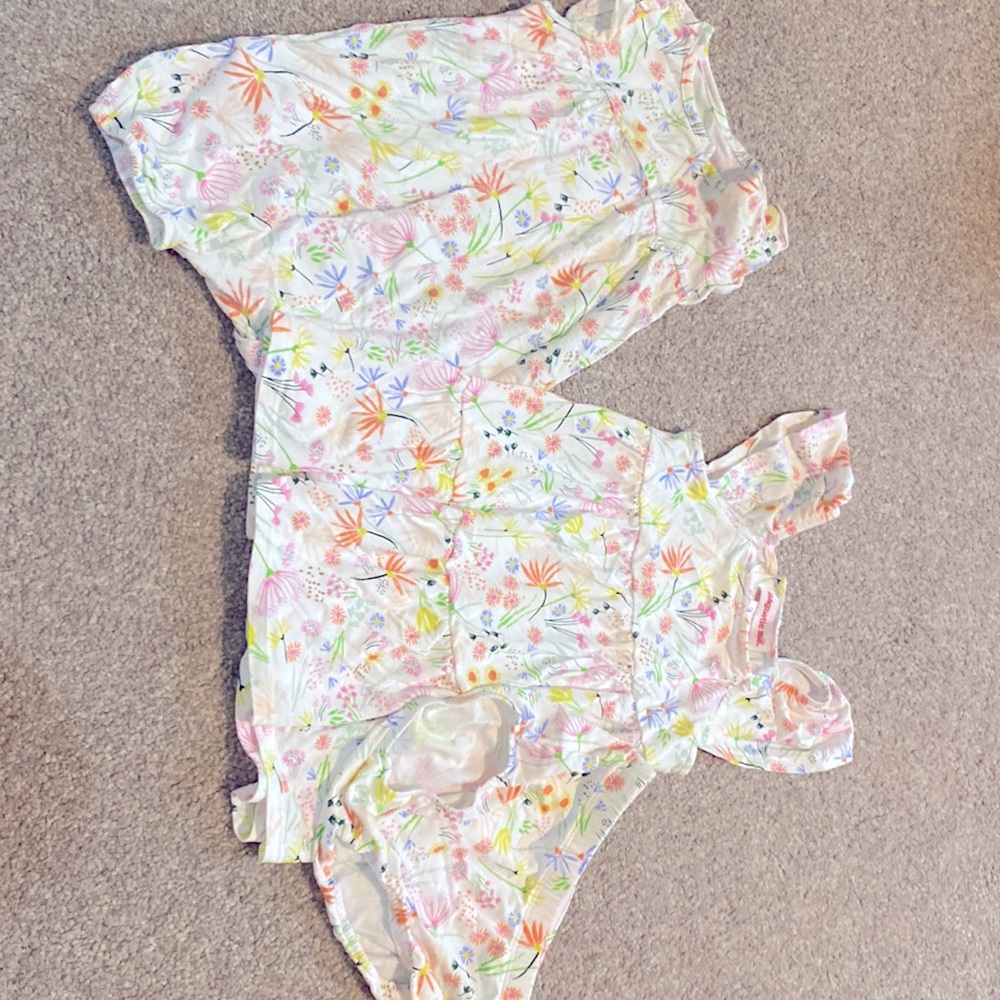 Coordinating magnetic me set - dress 9-12M and romper 3-6M
